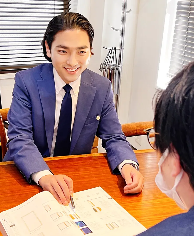 新宿店 スタッフ紹介